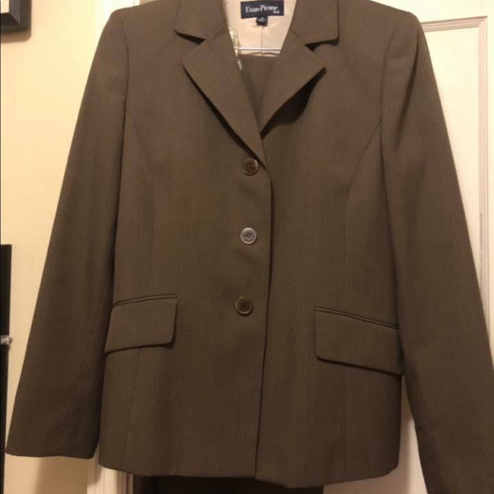 Woman suit
